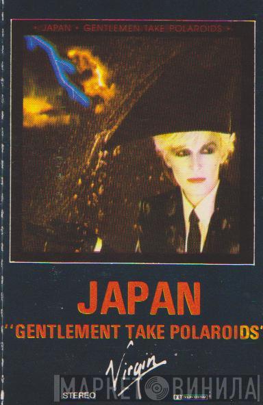  Japan  - Gentlement Take Polaroids