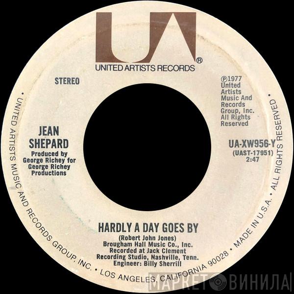  Jean Shepard  - Hardly A Day Goes By