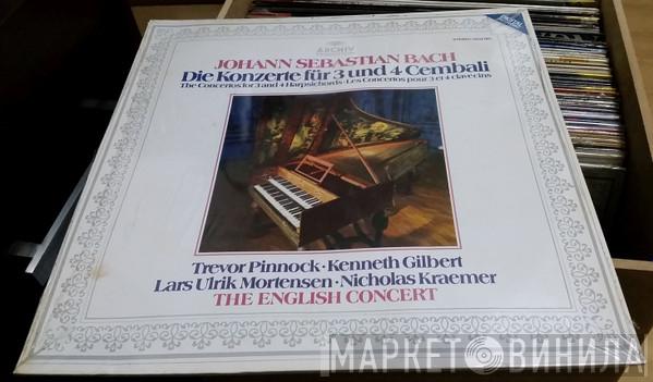 - Johann Sebastian Bach • Trevor Pinnock , Kenneth Gilbert • Lars Ulrik Mortensen , Nicholas Kraemer  The English Concert  - Die Konzerte Für 3 Und 4 Cembali