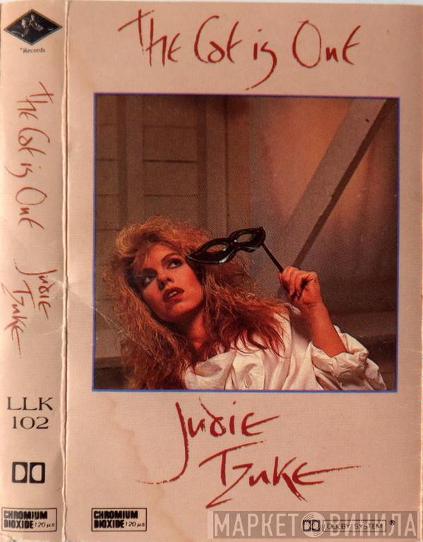  Judie Tzuke  - The Cat Is Out