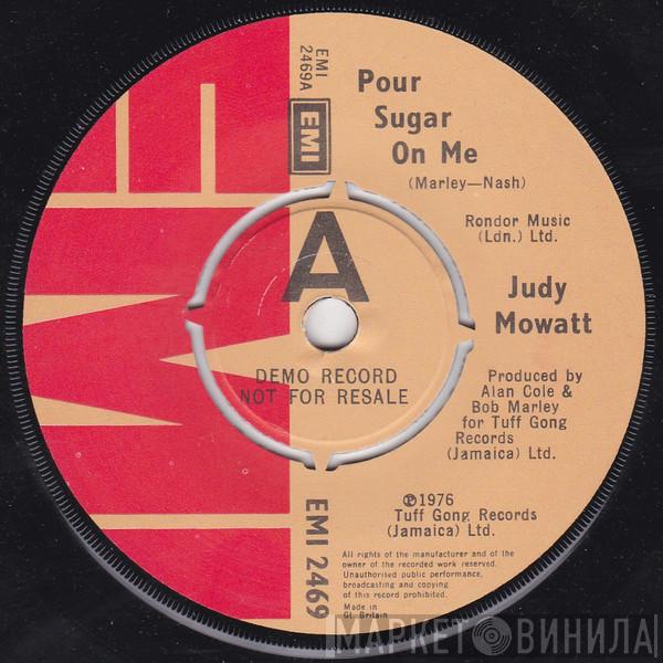 Judy Mowatt - Pour Sugar On Me