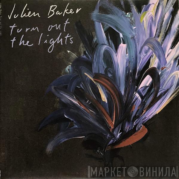 Julien Baker - Turn Out The Lights