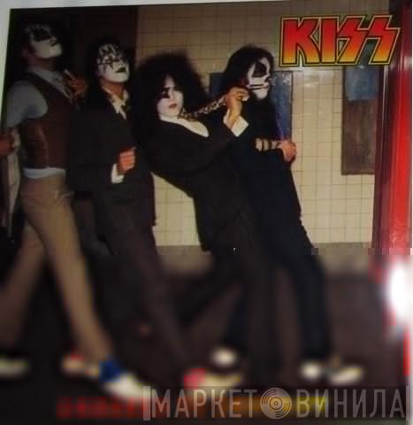  Kiss  - Dressed To Destroy