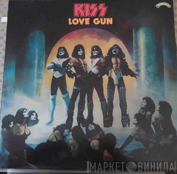  Kiss  - Love Gun