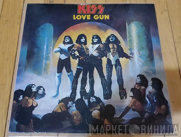  Kiss  - Love Gun