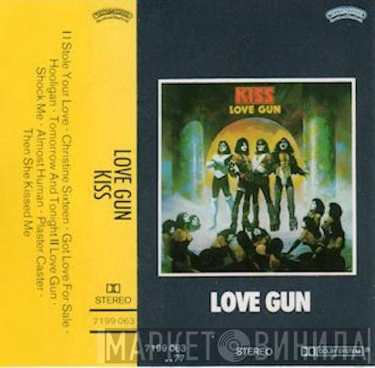  Kiss  - Love Gun
