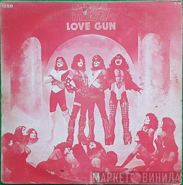  Kiss  - Love Gun