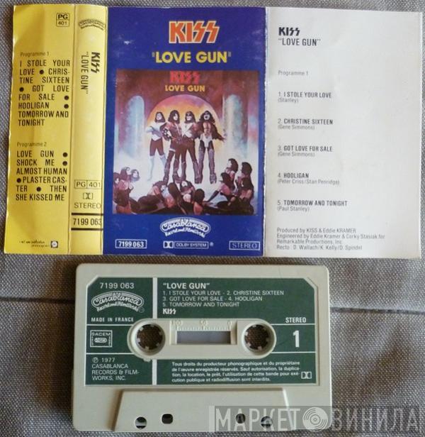  Kiss  - Love Gun