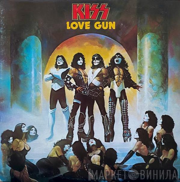  Kiss  - Love Gun