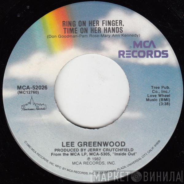  Lee Greenwood  - Ring On Her Finger, Time On Her Hands