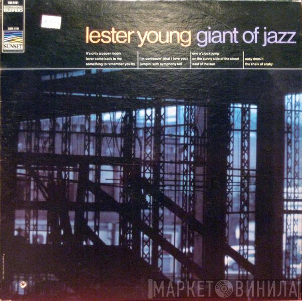  Lester Young  - Giant Of Jazz