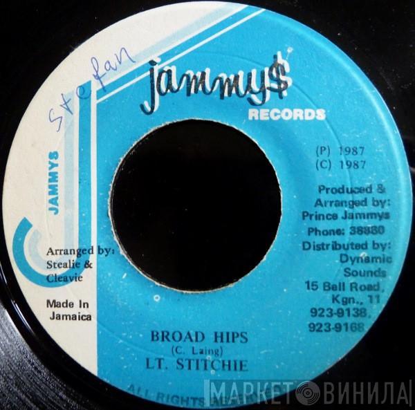  Lieutenant Stitchie  - Broad Hips