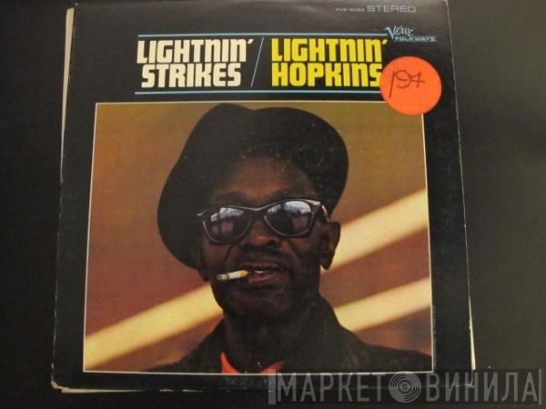  Lightnin' Hopkins  - Lightnin' Strikes