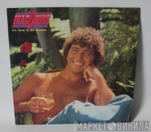 Mac Davis - It's Hard To Be Humble