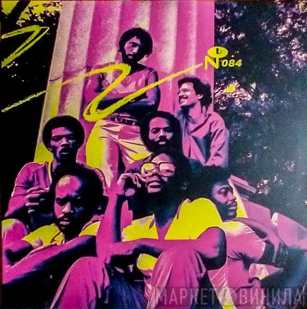 Maxx Traxx, Third Rail  - Maxx Traxx / Third Rail