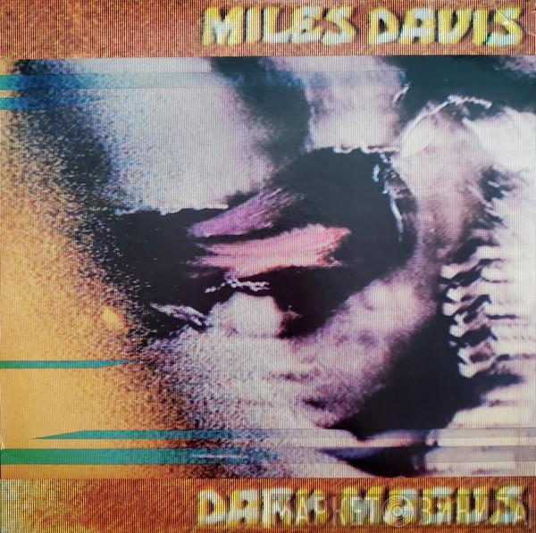  Miles Davis  - Dark Magus