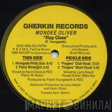  Mondeé Oliver  - Stay Close