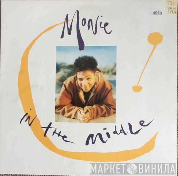  Monie Love  - Monie In The Middle