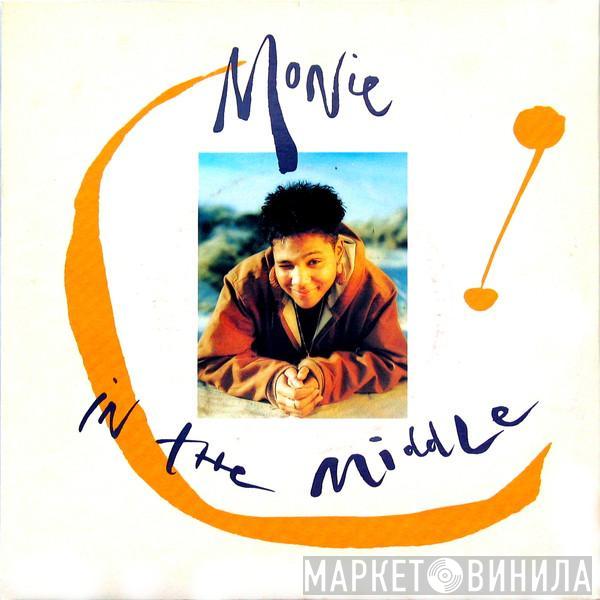 Monie Love - Monie In The Middle