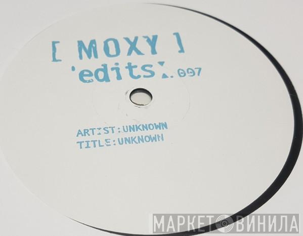  - Moxy Edits 007