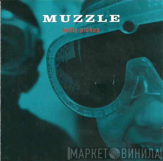 Muzzle  - Betty Pickup