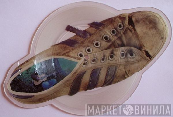  Neil   - Hole In My Shoe