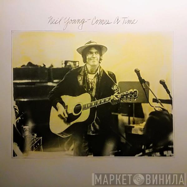  Neil Young  - Comes A Time