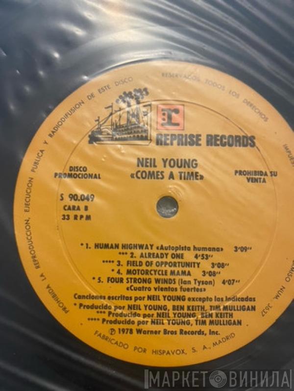  Neil Young  - Comes A Time