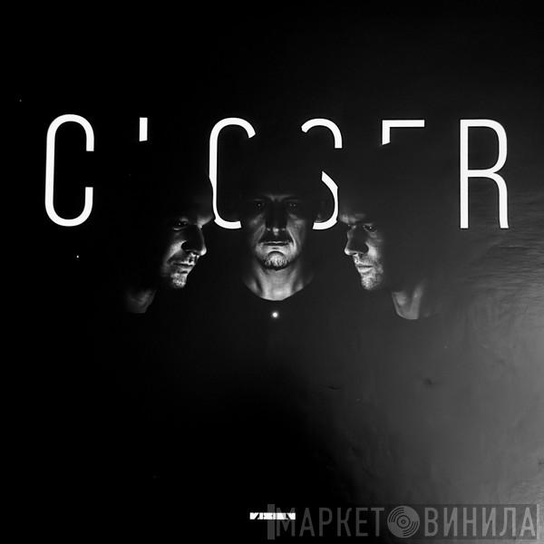 Noisia - Closer