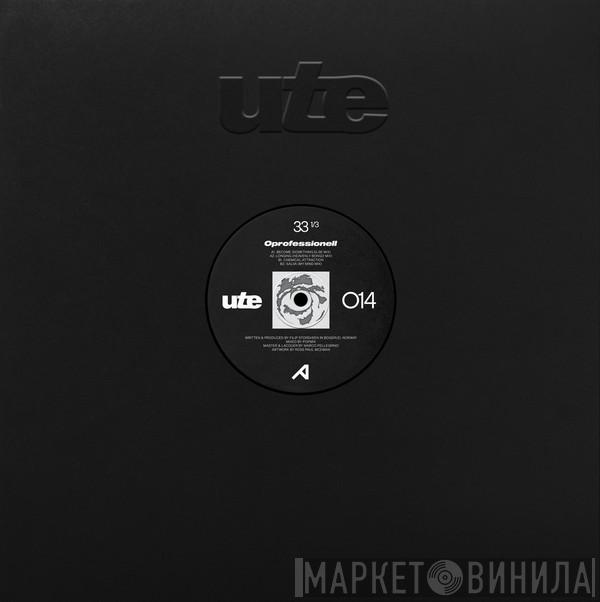 Oprofessionell - UTE014