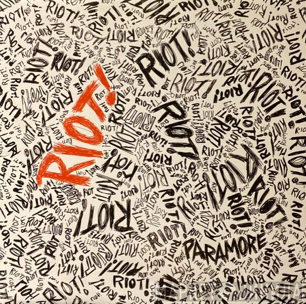 Paramore - Riot!