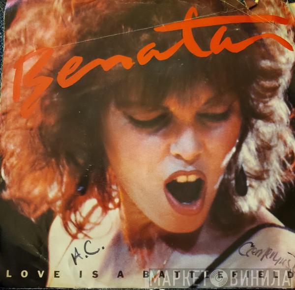  Pat Benatar  - Love Is A Battlefield