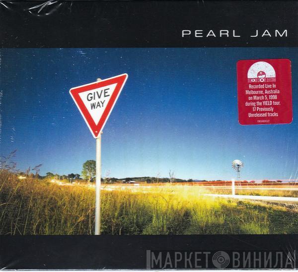 Pearl Jam - Give Way