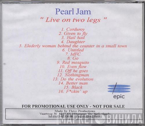 Pearl Jam  - Live On Two Legs
