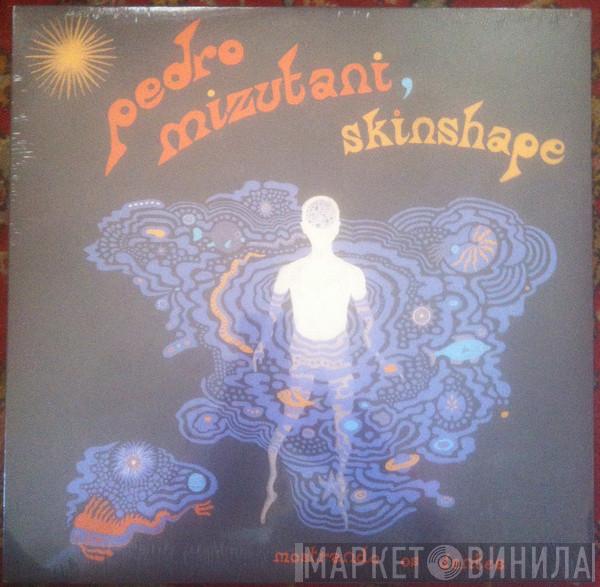 Pedro Mizutani, Skinshape - Mostrando Os Dentes