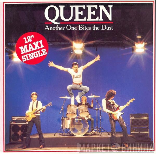  Queen  - Another One Bites The Dust