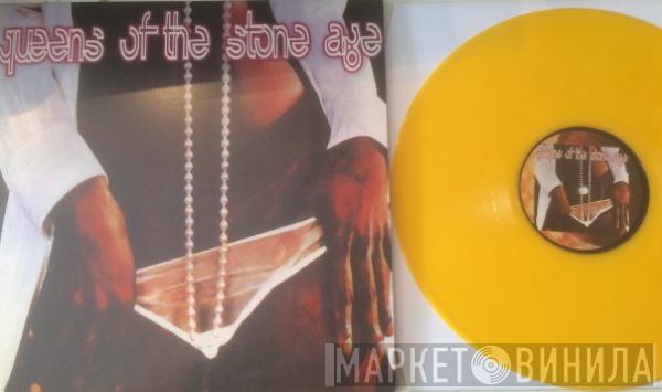  Queens Of The Stone Age  - Queens Of The Stone Age