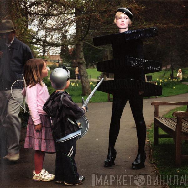  Róisín Murphy  - Let Me Know