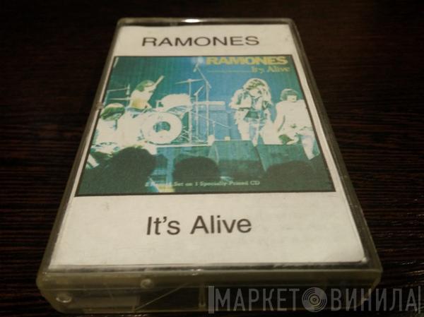  Ramones  - It's Alive