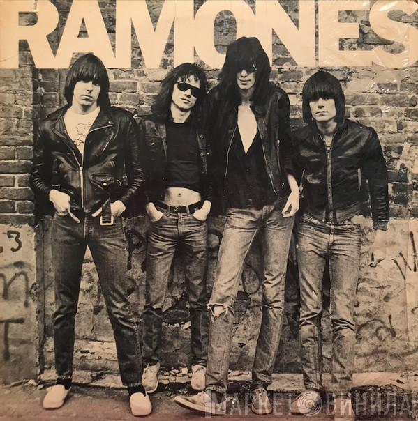  Ramones  - Ramones