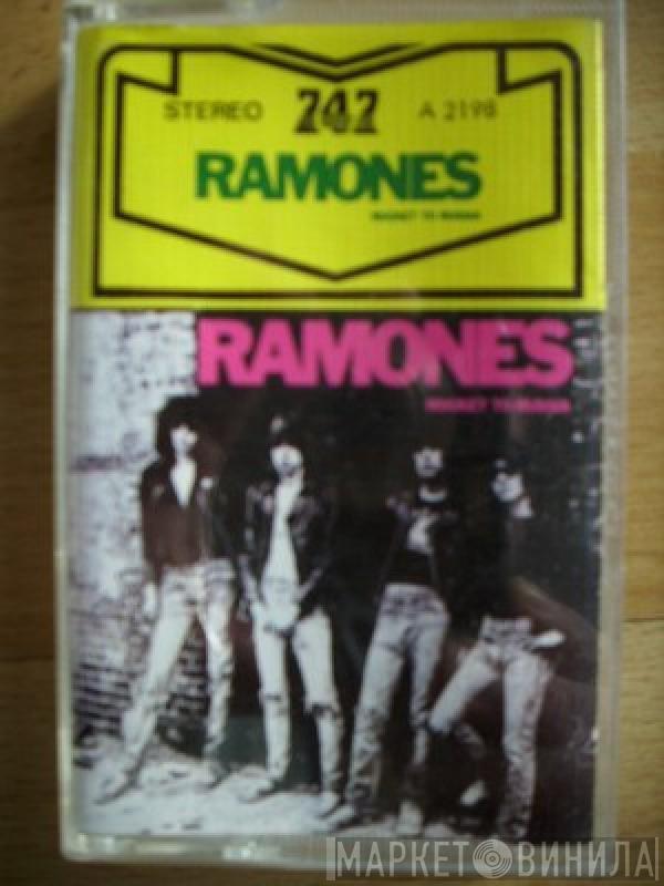  Ramones  - Rocket To Russia