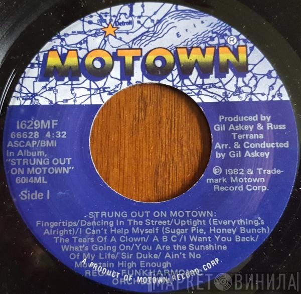 Regal Funkharmonic Orchestra - Strung Out On Motown