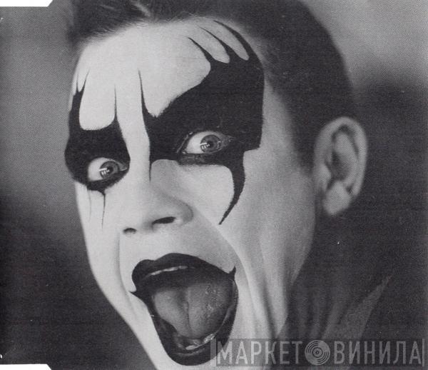  Robbie Williams  - Let Me Entertain You