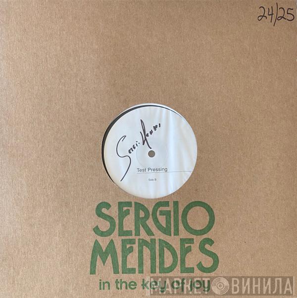  Sérgio Mendes  - in the key of joy