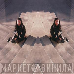 Samara Lubelski - Future Slip