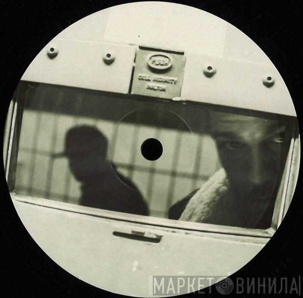 Scratcha Dva, Gage  - Flytnurse / Piffd