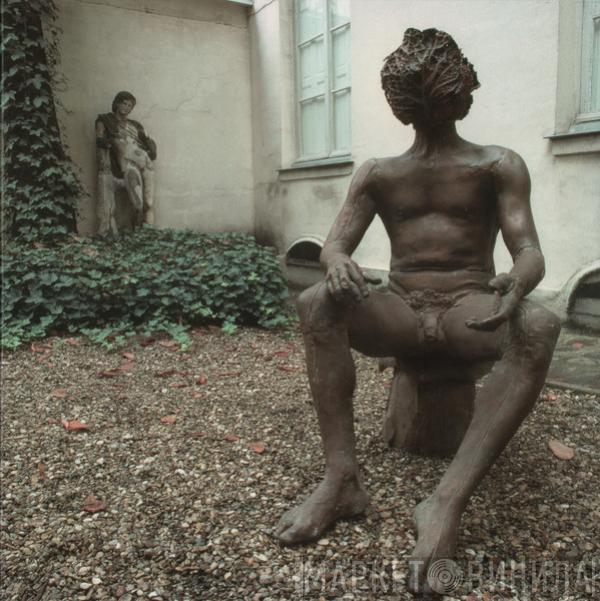 Serge Gainsbourg - L'Homme À Tête De Chou