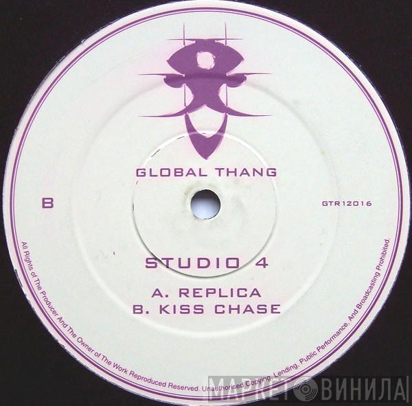 Studio 4 - Replica / Kiss Chase