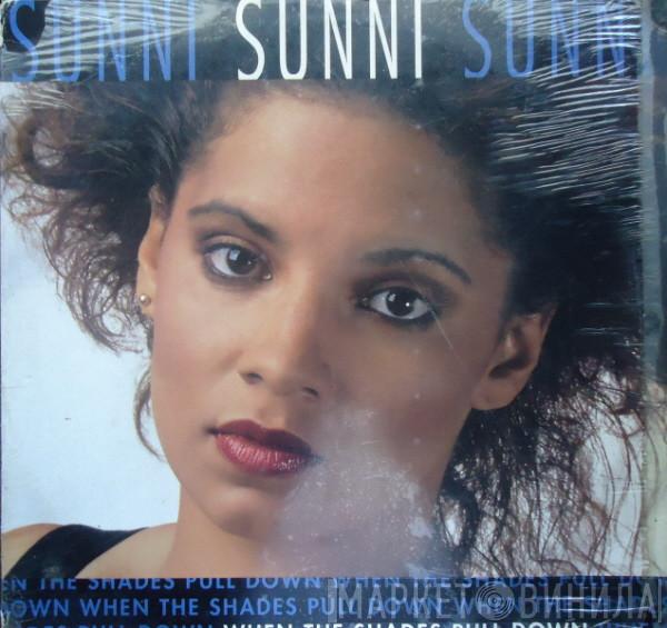  Sunni  - When The Shades Pull Down