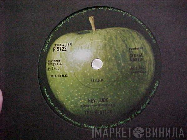  The Beatles  - Hey Jude / Revolution
